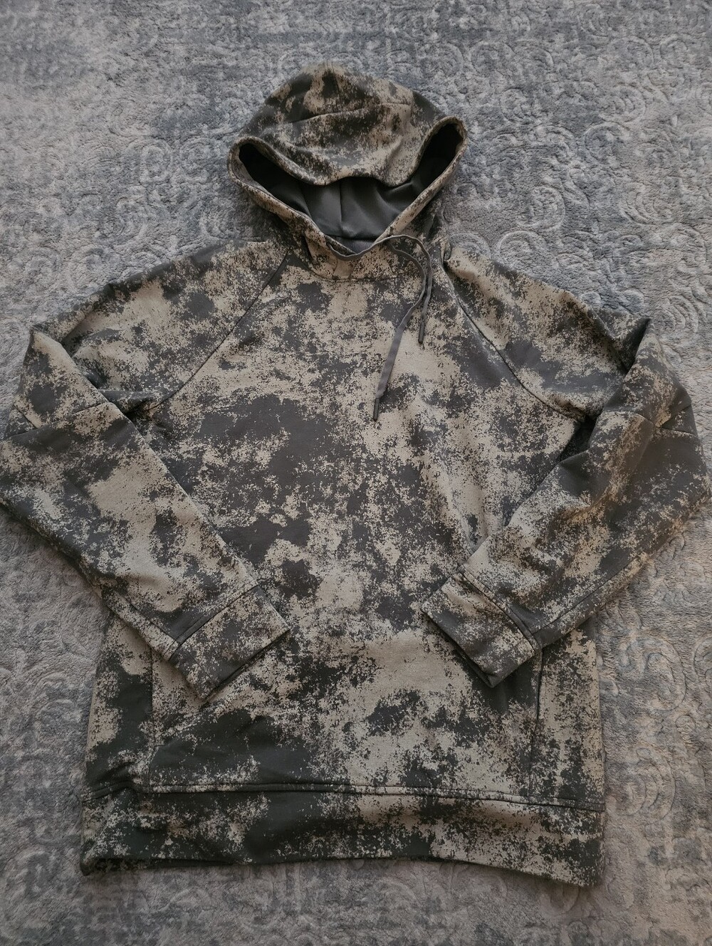 lululemon athletica Men's Camo Hoodie - Olive Size XS